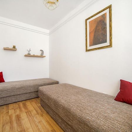Illy Apartman Apartment Eger Exterior photo